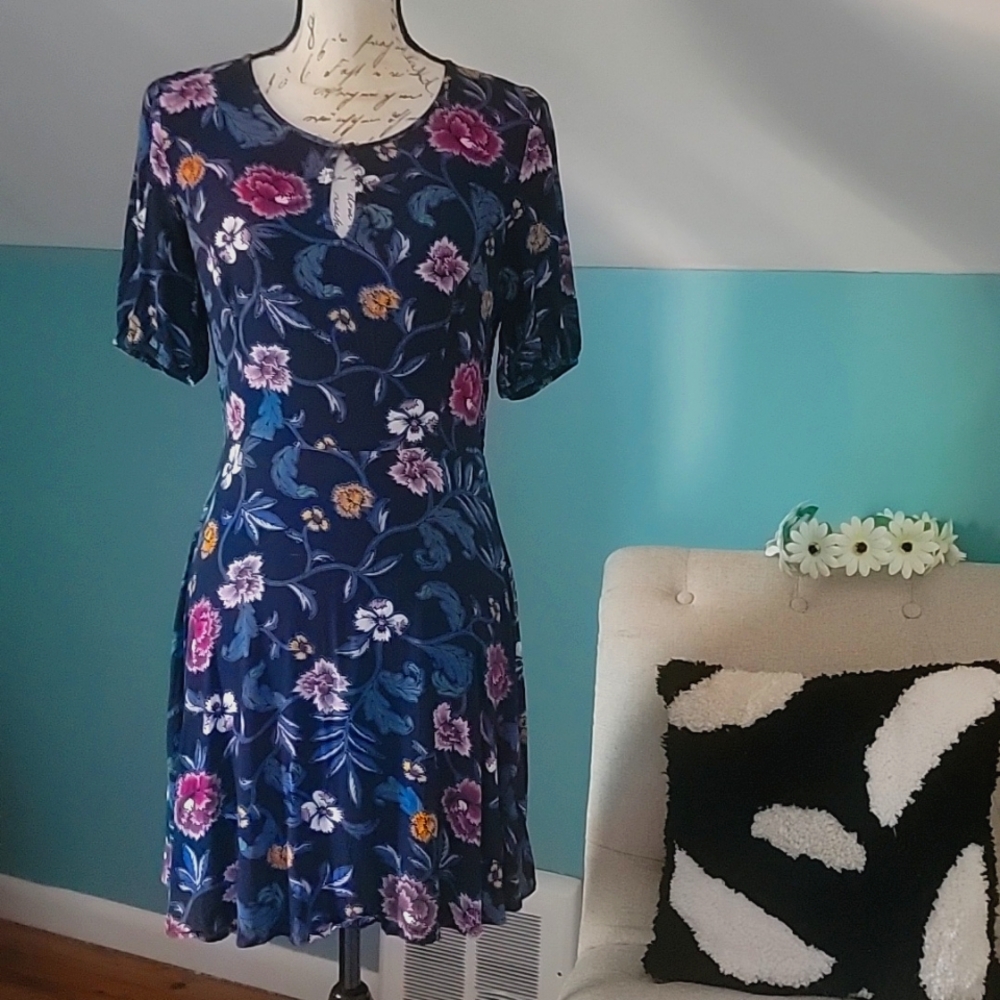 GORGEOUS FLORAL, OLD NAVY DRESS